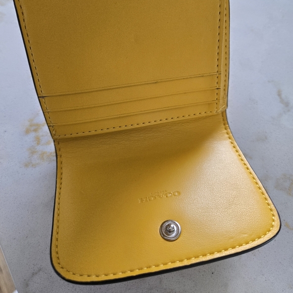 Coach Signature Wallet - Picture 13 of 14